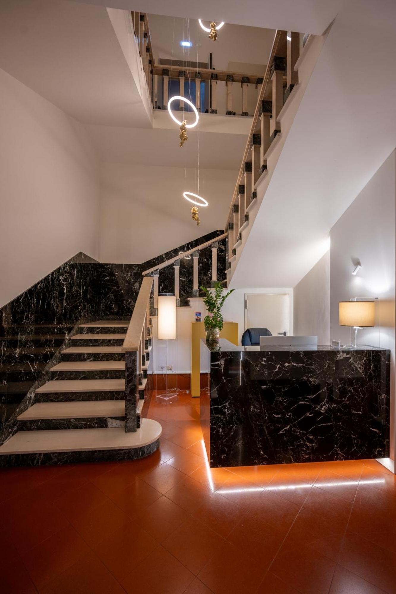 Hotel Moderno Асизи Екстериор снимка