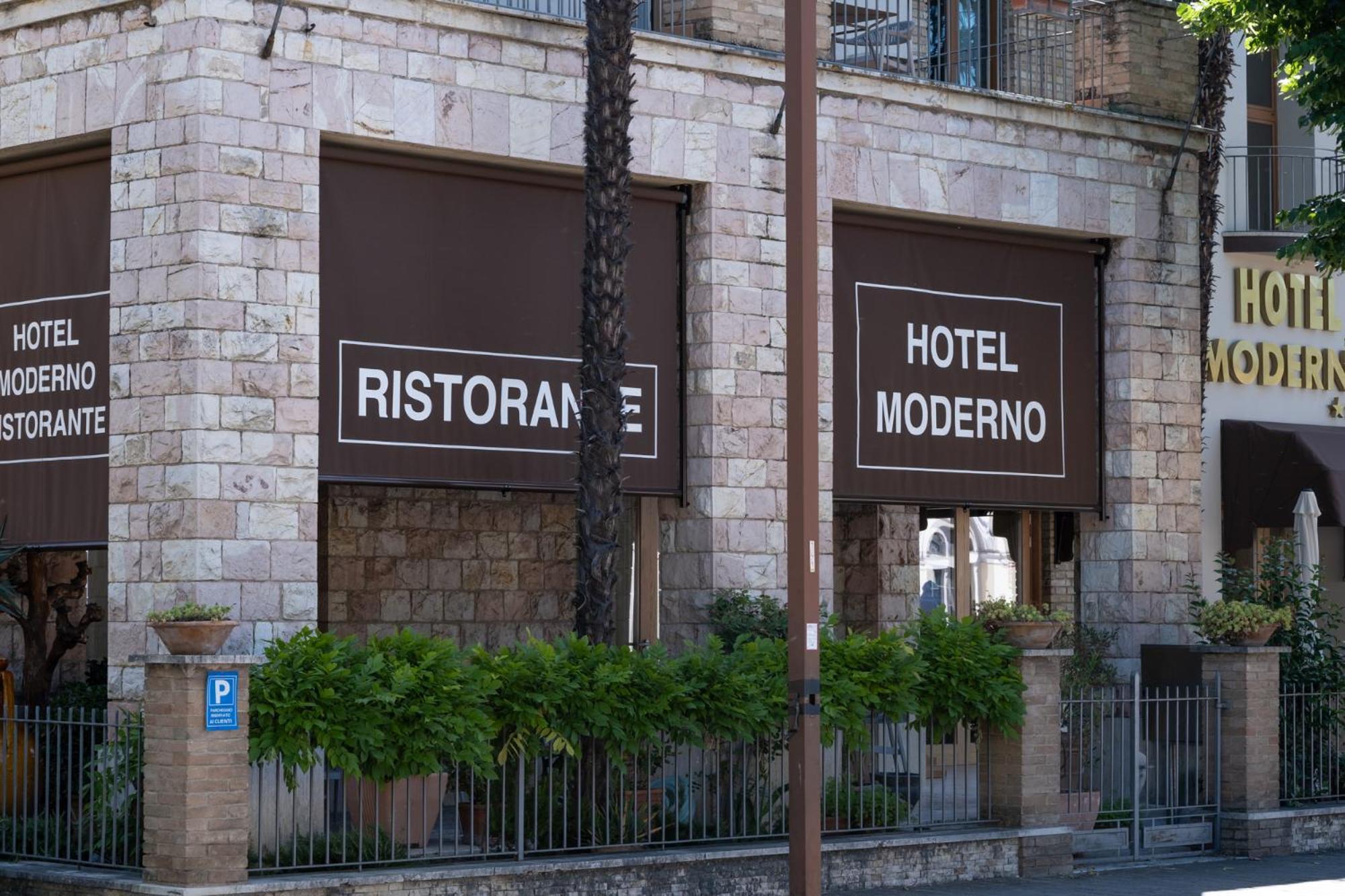 Hotel Moderno Асизи Екстериор снимка