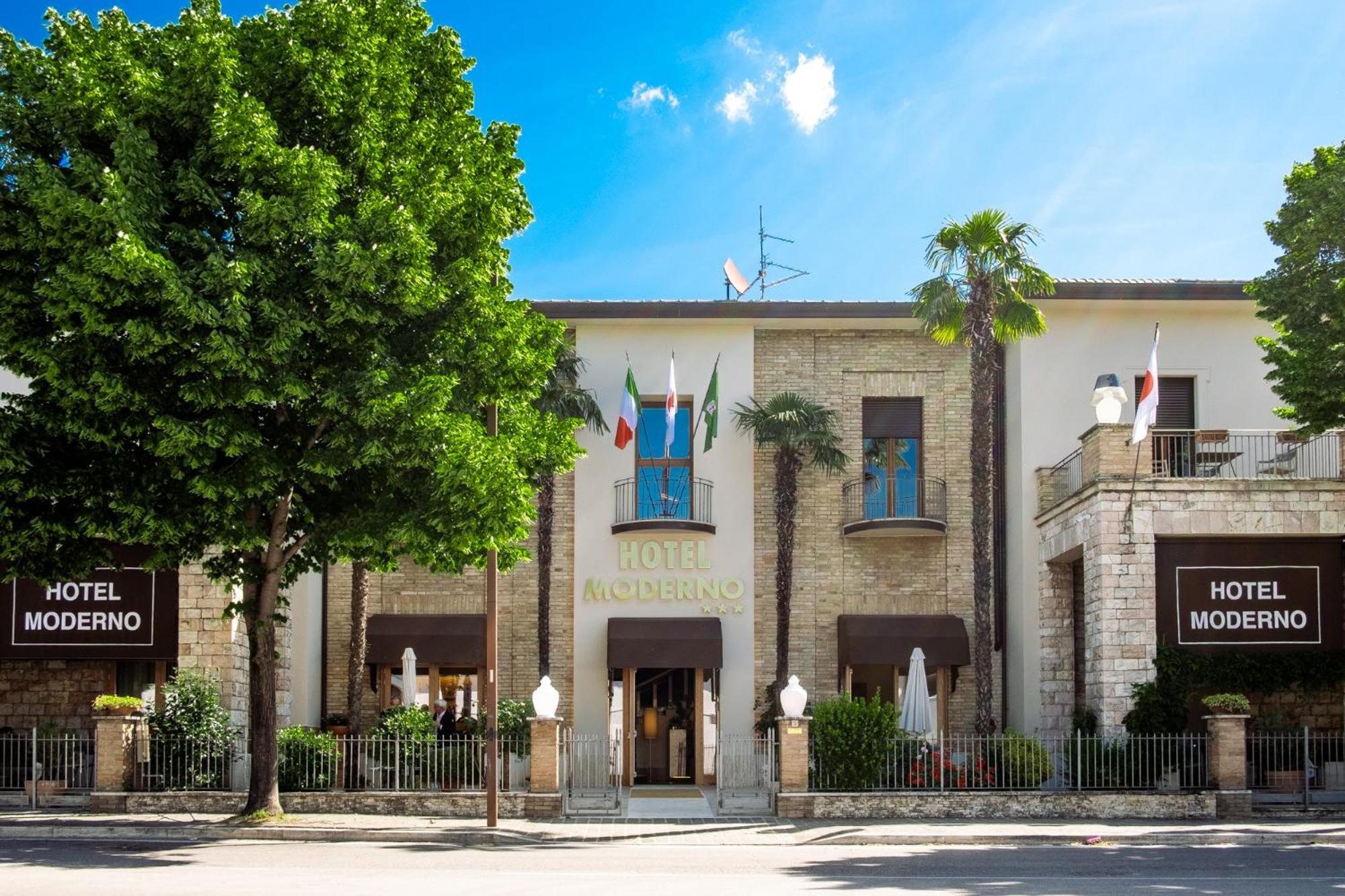 Hotel Moderno Асизи Екстериор снимка